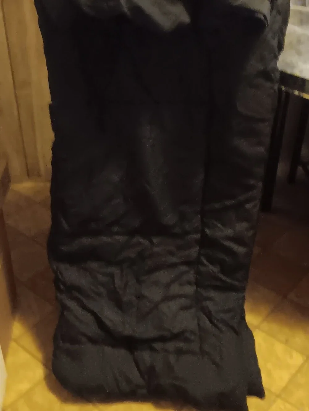 TAIMIT TWIN XL COMFORTER. COLOR BLACK.